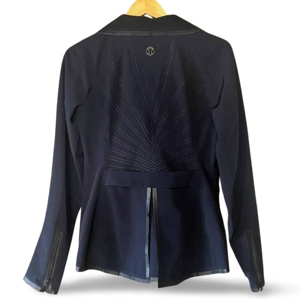 Lululemon Harmony Black Jacket Asymmetrical Zip Funnel Neck Soft Shell Size 8 - Picture 10 of 10